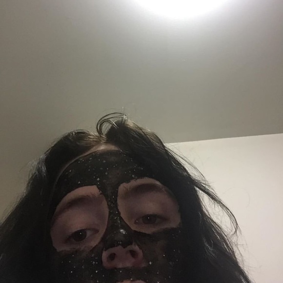 Meet your Posher, Alexis - Picture 1 of 1